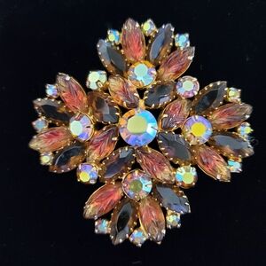 Topaz Aurora Borealis Molded Leaf Maltese Cross Brooch 1960's Vintage